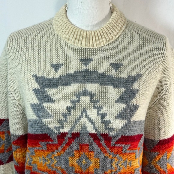 Pendleton High Grade Western Wear 100 Virgin Wool Aztec Pattern Sweater Small - Picture 2 of 5